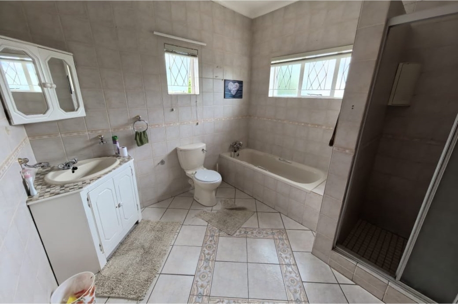 4 Bedroom Property for Sale in Labram Northern Cape